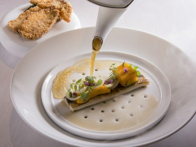 『鰻のエスカベッシュ ポルチーニ茸 オニオンのピクルス  』