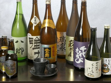 魚に合う地酒はもちろん、地焼酎や地ビールも揃える