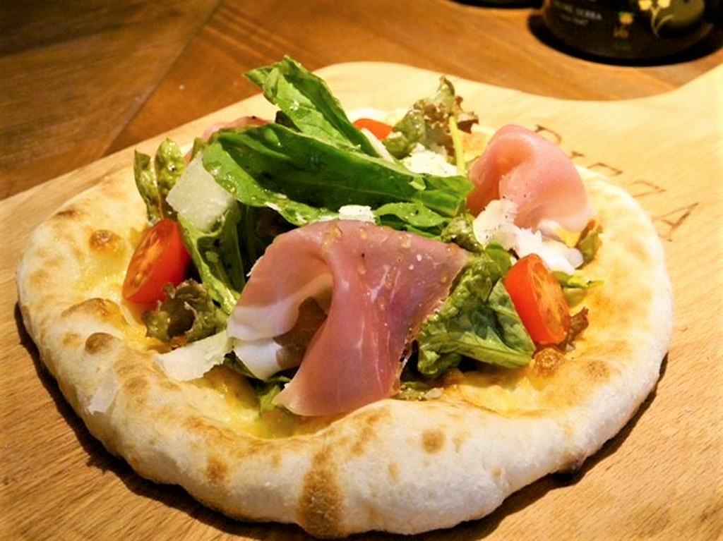 カスタムメイドピッツァ