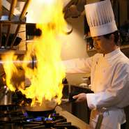 経験豊富なシェフがつくるイタリア料理は、手法や調味料にこだわって日本人の好みの味に仕上がっています。