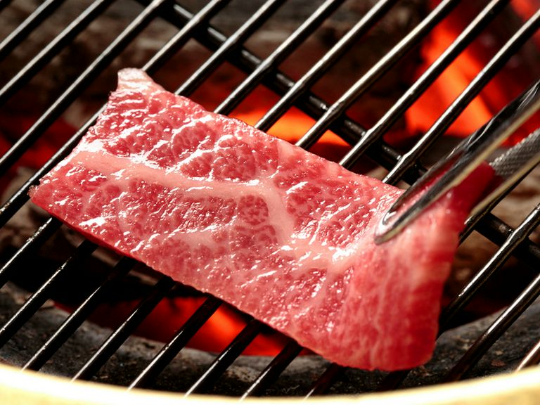 肉問屋から毎日届けられる鮮度抜群の和牛