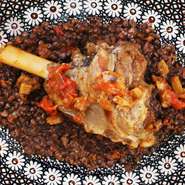 エグゼクティブシェフがシチリアで感動した料理を元に構成されたメニューは、まさにシチリアという場で味わう「食体験を凝縮」したようなお料理を堪能できます。
