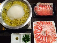 天恵美豚(鹿児島)背ロースとバラ肉の２種盛
２人前～

