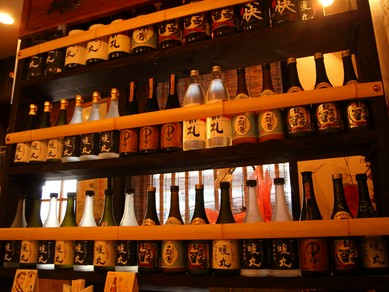 美味しい料理と共に一度は味わいたい、お店のオリジナル焼酎