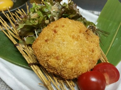 サクッとした食感の次に、肉の旨みがじゅわり『すき焼きコロッケ』