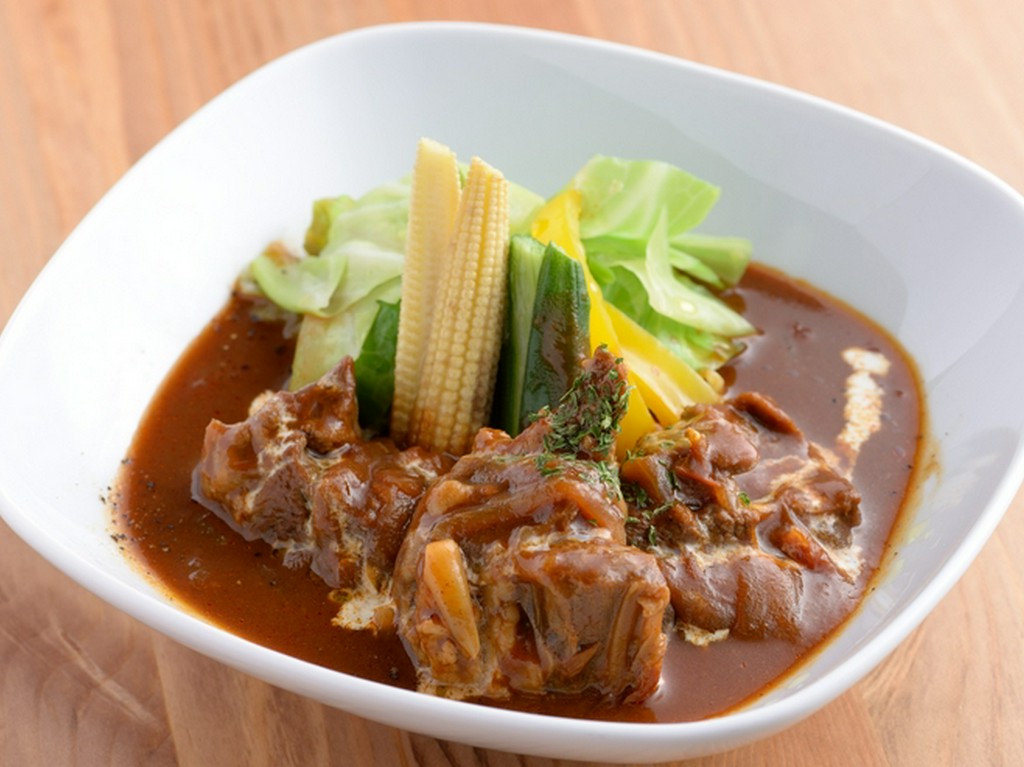 とろける美味しさ『国産牛タンのシチュー』