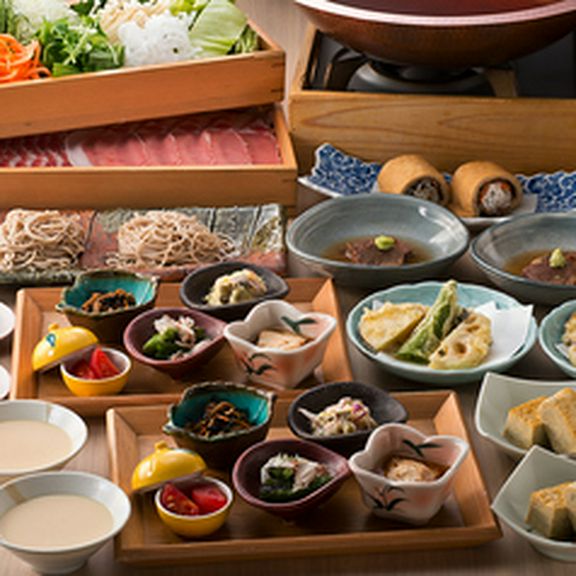 出汁しゃぶ　種類豊富なコース料理