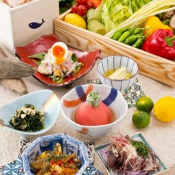 おかかの身体に優しい自慢の出汁と、人気の野菜食べ放題コースをご用意しました。