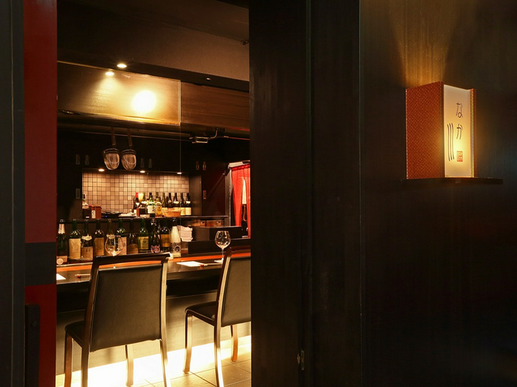 少ない席数で、ゆったりくつろげる空間を