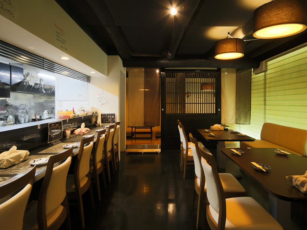 カウンター席はお1人様利用でもおすすめ