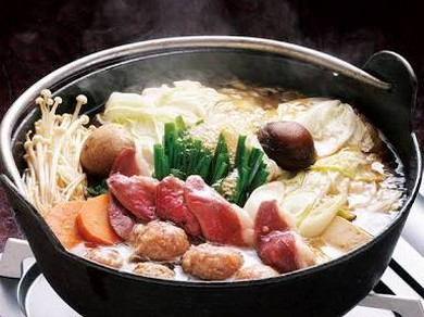鶏を堪能し、皆で盛り上がれる鍋料理