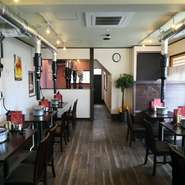 上質な味わい、リーズナブルな価格、寛げる雰囲気、そしてあたたかなサービスと、そのコストパフォーマンスの高さが評判のお店です。“美味しい焼肉をお腹いっぱい食べてほしい”そんな店主の思いが溢れています。