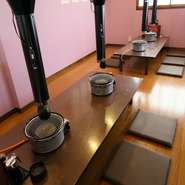 小上がりの座敷は、最大で14名、テーブル席は24名までの集いが可能です。美味しいもの大好きな女子の集いや、歓送迎会、お祝い事など、どんなシーンにも対応可能です。料理は3000円位からご要望に合わせて。
