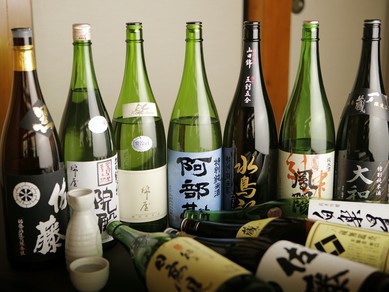 宮城の地酒を豊富に取り揃え。季節の珍しいお酒も入荷
