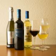 イタリア滞在の長いシェフが試飲した２００種類の厳選ワイン