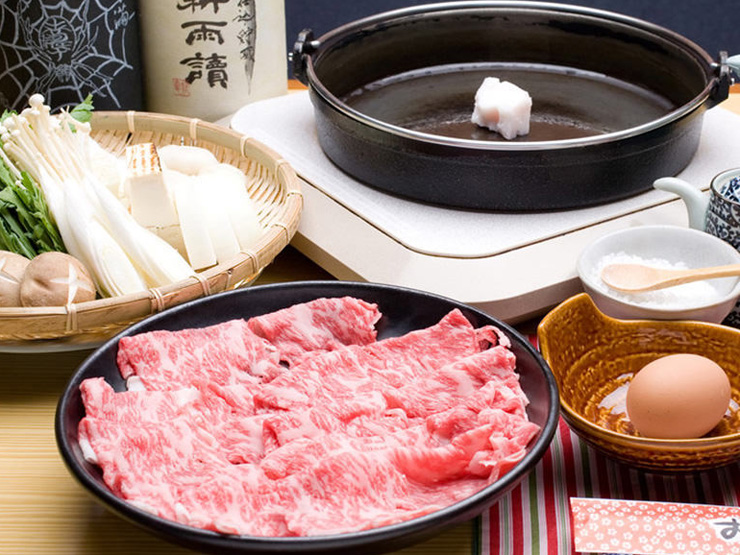 <Shabu nướng> Món Shabu nướng bò Sanda và bò Kobe cao cấp 4.290 yên (đã bao gồm thuế)