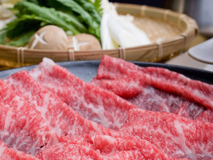 <Shabu-shabu> Hidangan shabu-shabu premium Sanda dan daging sapi Kobe seharga 8.580 yen