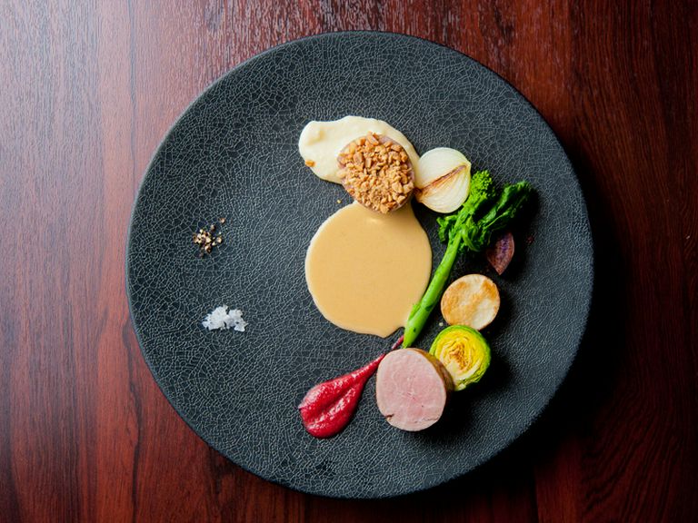 柔らかく旨みと甘みが楽しめる『神戸ポークフィレ肉のロースト』