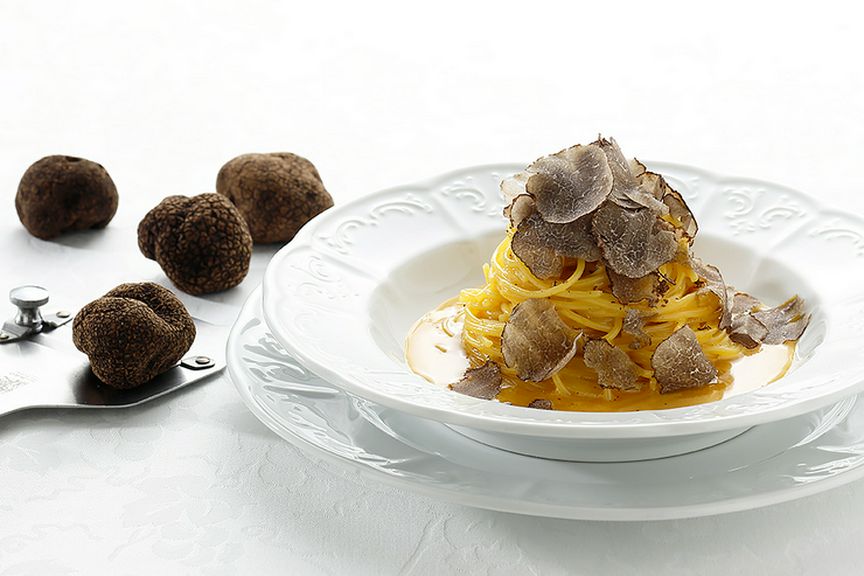 トリュフが楽しめる特別なコース。事前にご予約をお願い致します。