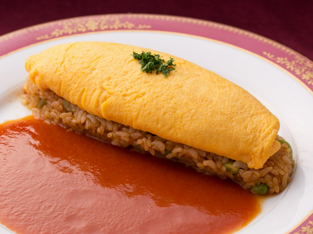  鞍手郡 “ 味宝卵 ” のふわふわオムライス