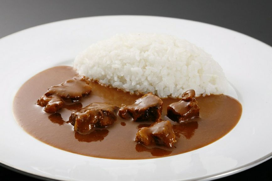 創業当初から変わらぬレシピで愛され続ける『伝統のビーフカレー』