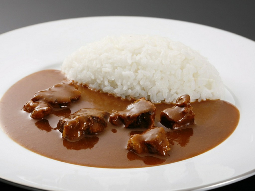 創業当初から変わらぬレシピで愛され続ける『伝統のビーフカレー』