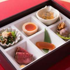 大切な方のおもてなしにぴったりの、季節の和食と大人の空間