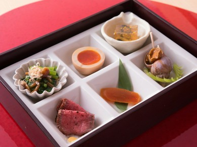 日本酒に合う美味しい肴6品で彩る『酒肴の盛り合わせ』