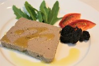 ご一緒にプレーンフォカッチャもオススメです（580円／ハーフ350円）