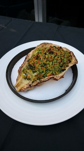 オイスターロックフェラー　グラタン