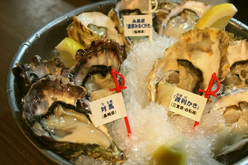 牡蠣食べ放題！　ドリンク持ち込みは大人556円子供186円