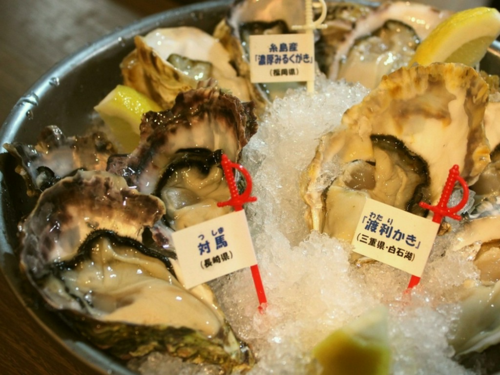 牡蠣食べ放題！　ドリンク持ち込みは大人556円子供186円