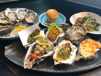 瀬戸内海で最も綺麗な海域と云われる大黒神島沖で育つ、自慢の生かきを楽しめるコースです。
