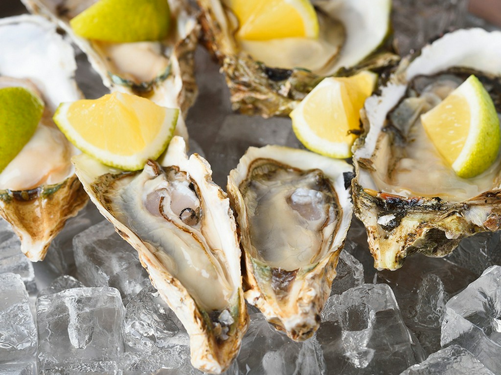 安心・安全で美味しい牡蠣を、日本各地から厳選