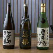 酒は単品よりも料理とあわせて相乗効果で味わいを増す銘柄を厳選。個性の強い酒よりも、バランスの良い風味を重視しています。リストには常時5～6種ですが、それ以外にも同量程度のストックがあります。