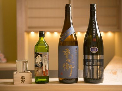 故郷の島田の地酒のみ。東京ではなかなか出会えない銘柄も