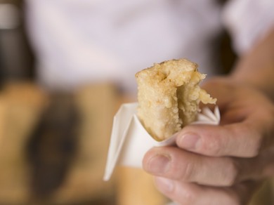 美味しい瞬間を逃さず食べられるようにと手渡しされる『れんこん』