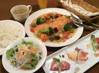 前菜、スープ、サラダ、ライスorパン 付