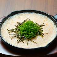 トロトロの長芋ステーキにたっぷりの明太子を加えてまろやかな美味しさに仕上げました。