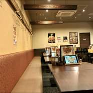 座敷席を完備しているので、小さなお子様連れのファミリーでも、気兼ねなく来店できます。また料理は手羽先以外にも各種揃っているので、どんな年代の人でもおいしく食事ができるので安心です。