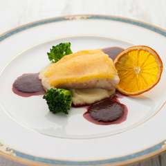 しっとり落ち着いたディナーデートにはコースがおすすめ『ディナーコース』