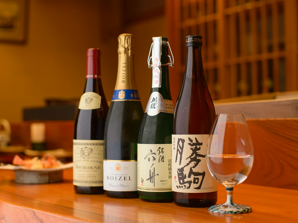 天富良の味を引き立たせている全国各地の日本酒