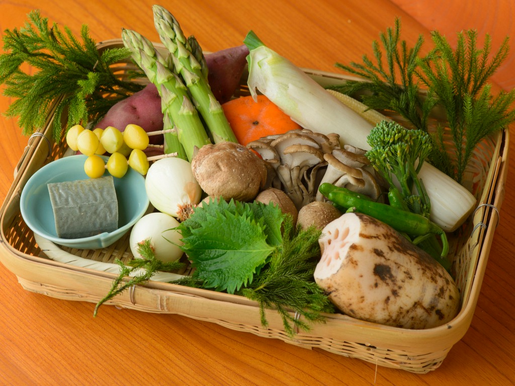 彩り豊かな旬菜の、魅力をそのままに閉じ込めた逸品