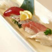 宮崎とれの天然魚のお寿司☆５貫です