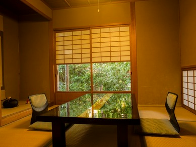 離れのお部屋は、顔合わせに