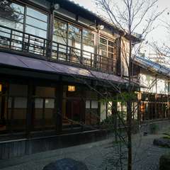 築80年以上の建造物をリノベーションしたお屋敷