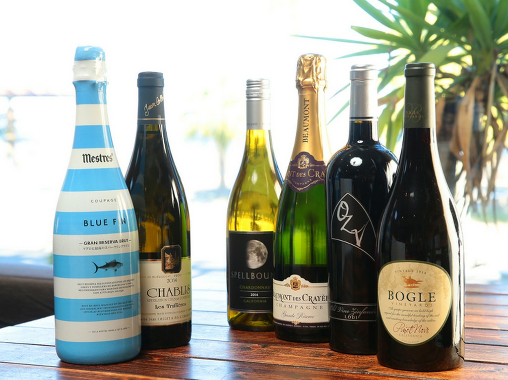 新鮮な牡蠣とワインのマリアージュで愉しむ、幸せなひととき