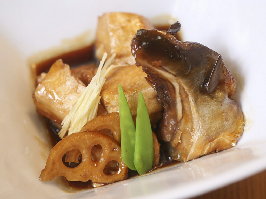 地元・長崎沖で獲れた新鮮な魚介類を味わえる