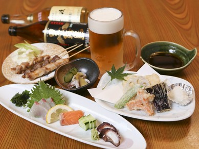 気軽に立ち寄って、賑やかに飲んで楽しんで