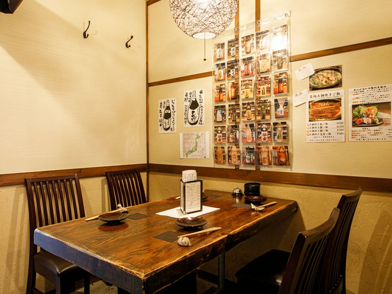 だしがテーマのおしゃれな料理をお酒と共に堪能